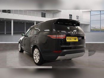 Used Land Rover Discovery 2017 for sale - 76167343: Photo 3