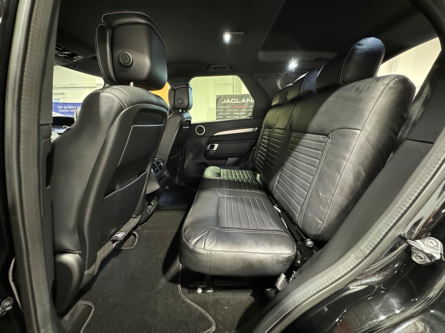 Used Land Rover Discovery 2022 for sale - 77163666: Photo 17