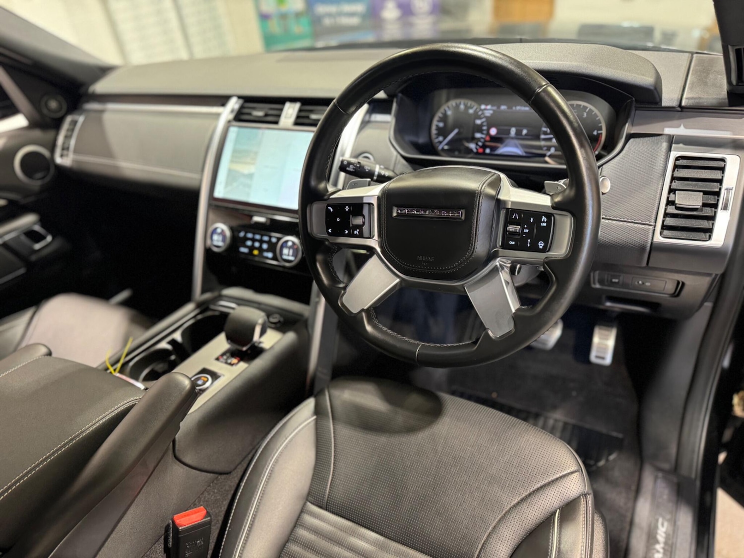 Used Land Rover Discovery 2022 for sale - 77163666: Photo 8