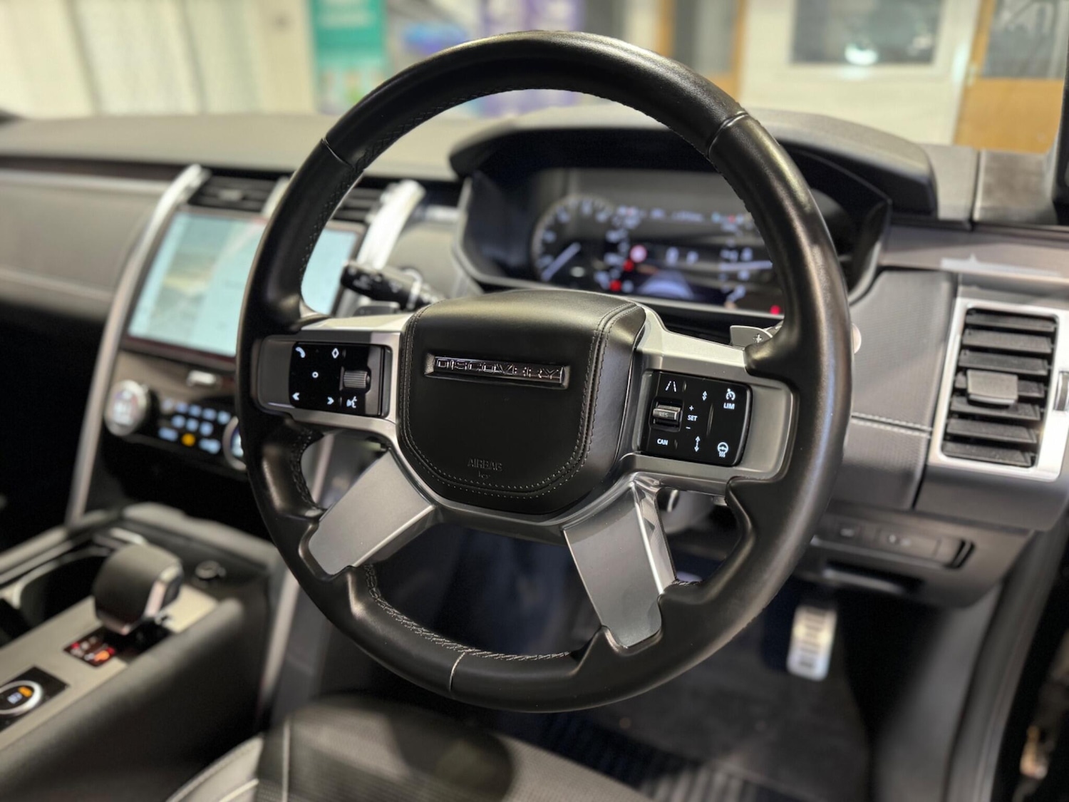 Used Land Rover Discovery 2022 for sale - 77163666: Photo 9