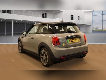 Used MINI Hatch 2022 for sale - 75965504: Photo