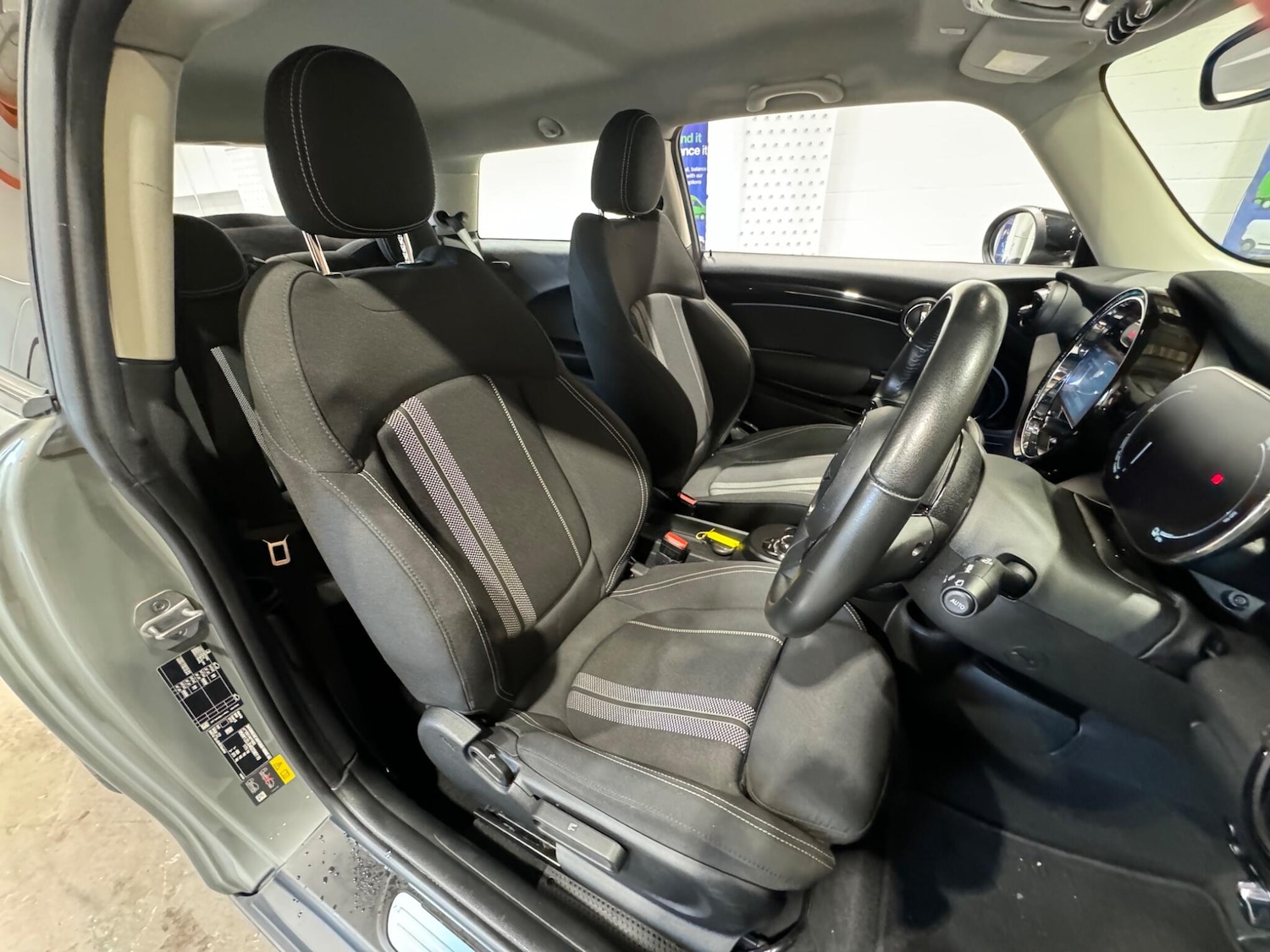 Used MINI Hatch 2022 for sale - 76989001: Photo 10