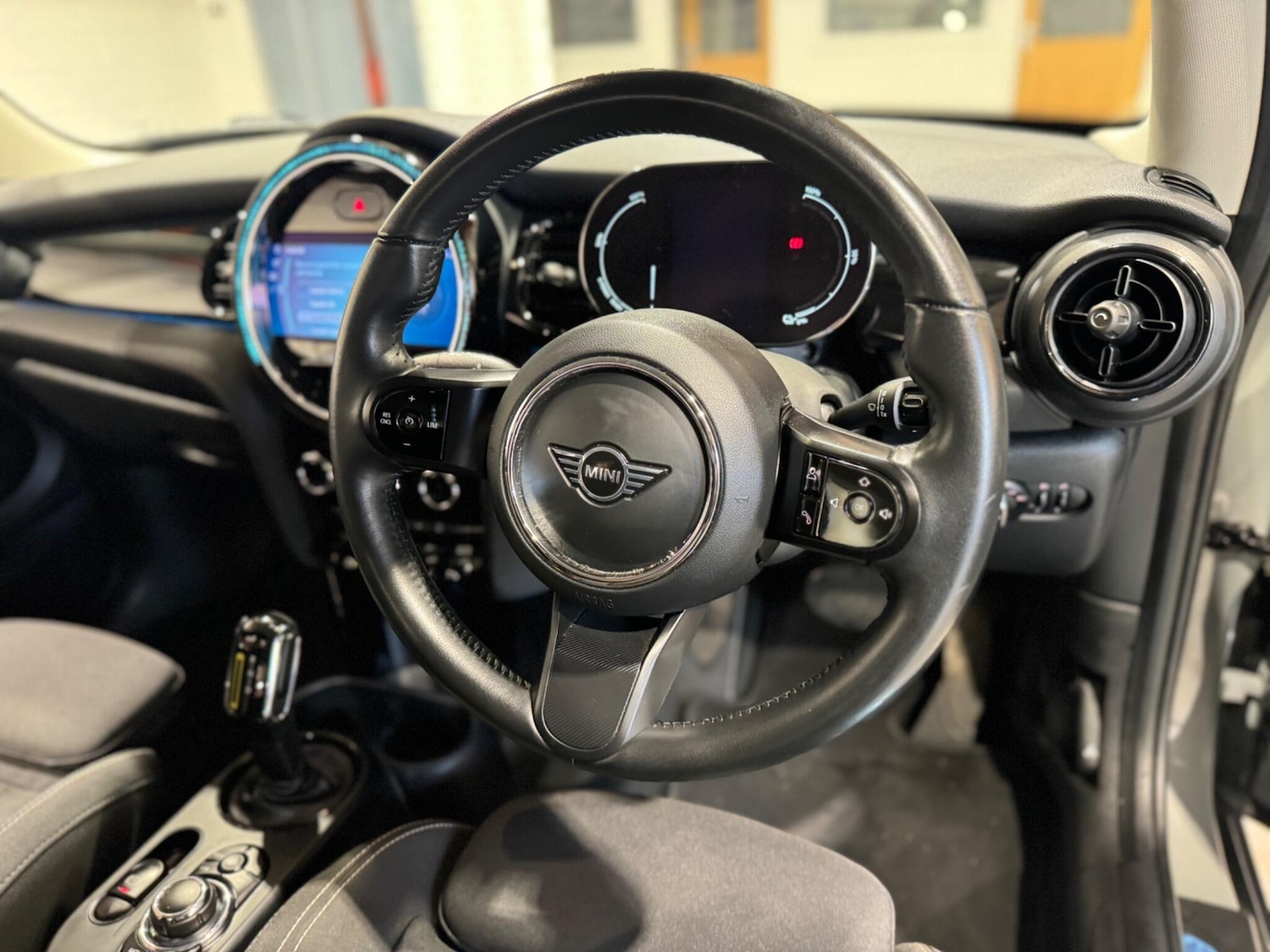 Used MINI Hatch 2022 for sale - 76989001: Photo 9