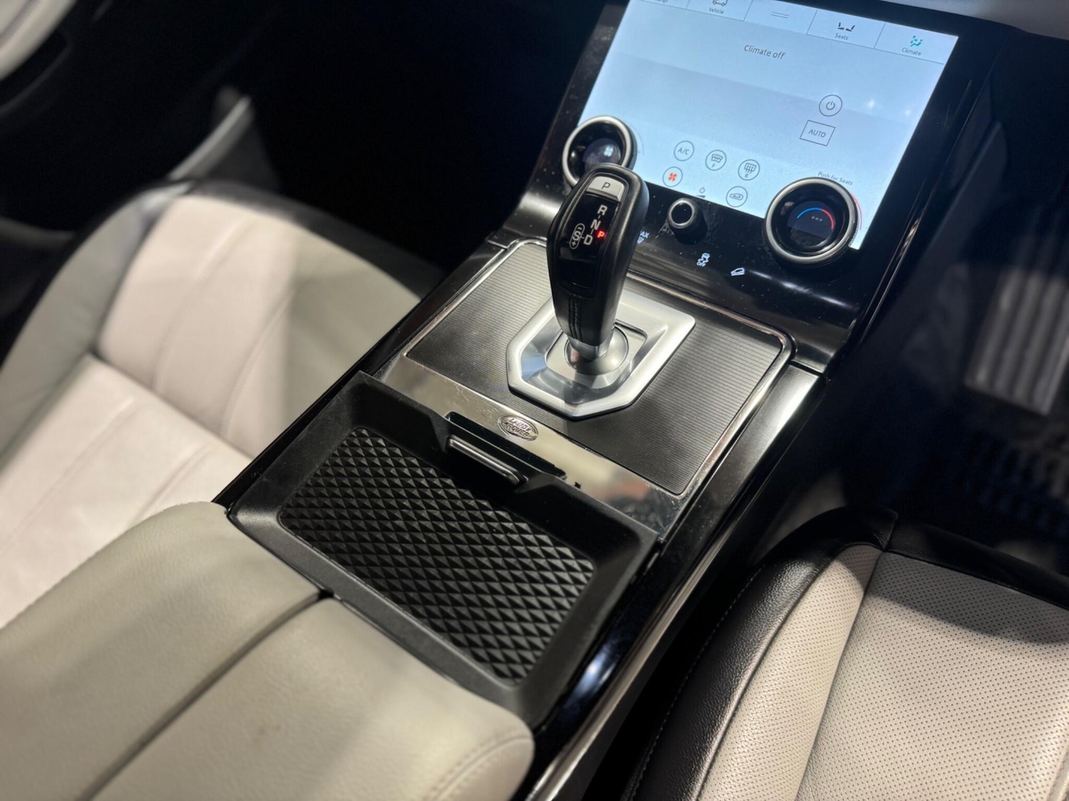 Used Land Rover Range Rover Evoque 2019 for sale - 76073006: Photo 14