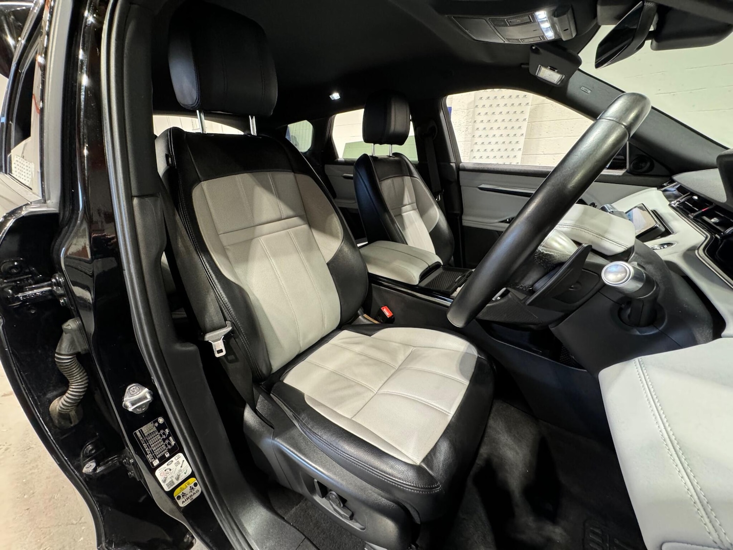 Used Land Rover Range Rover Evoque 2019 for sale - 76073006: Photo 18