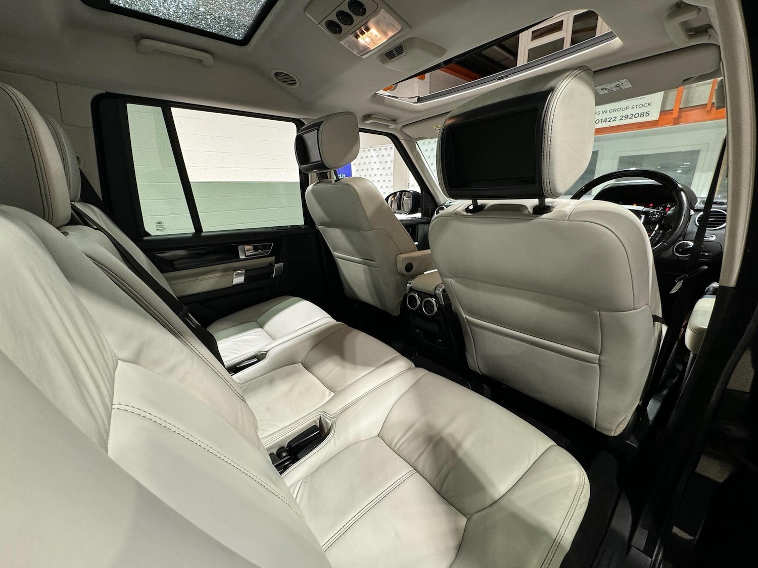 Used Land Rover Discovery 2014 for sale - 76898487: Photo 11