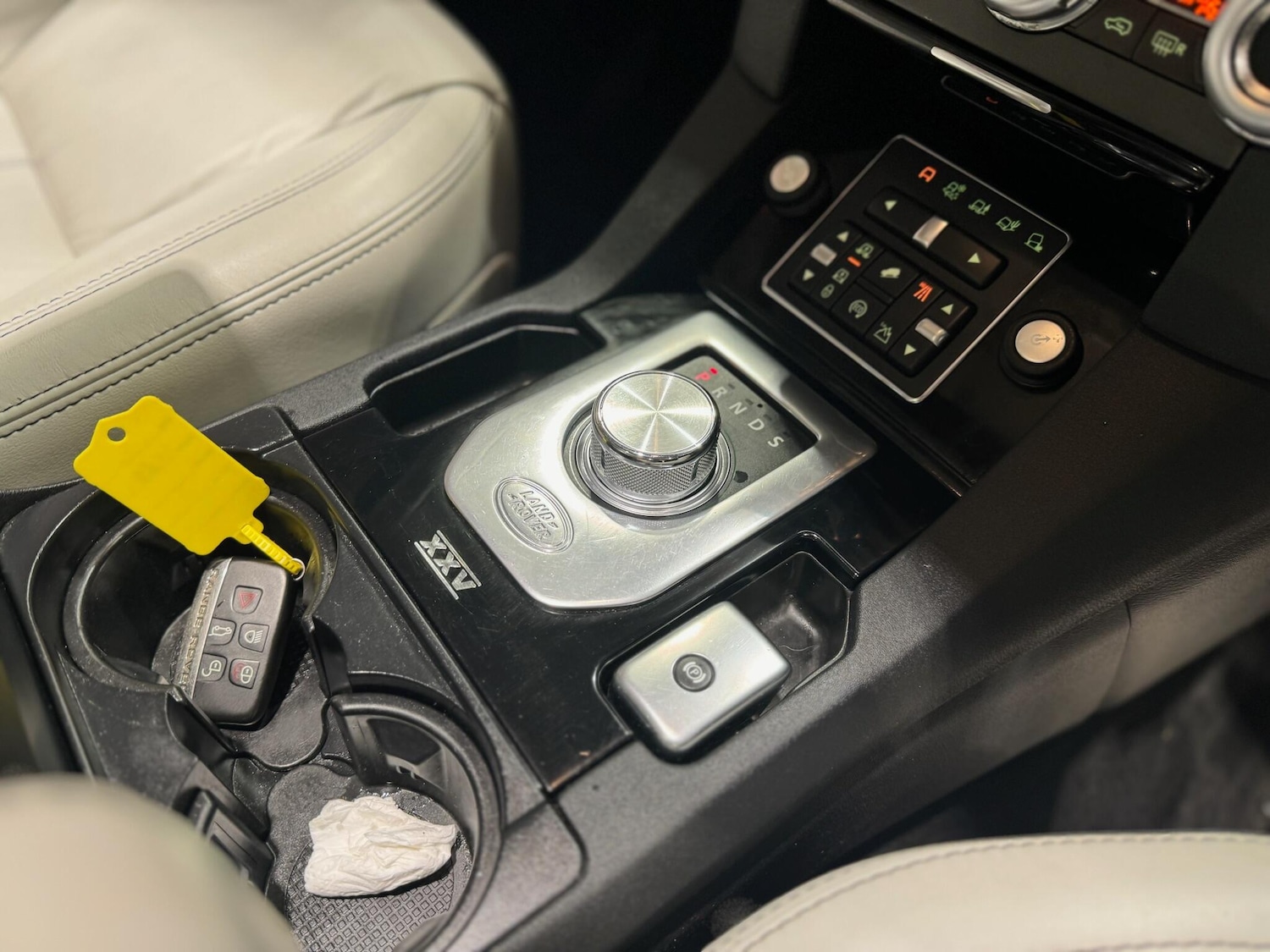 Used Land Rover Discovery 2014 for sale - 76898487: Photo 14