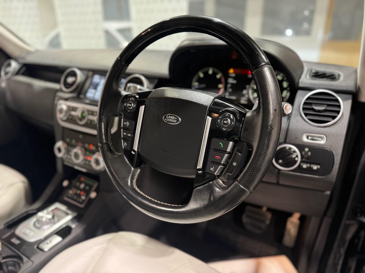 Used Land Rover Discovery 2014 for sale - 76898487: Photo 16