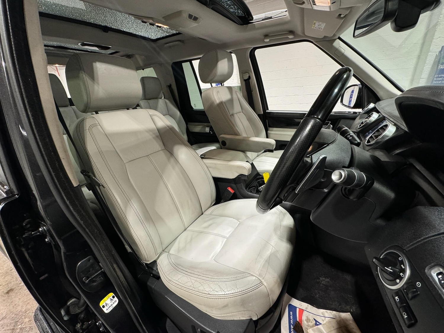 Used Land Rover Discovery 2014 for sale - 76898487: Photo 8