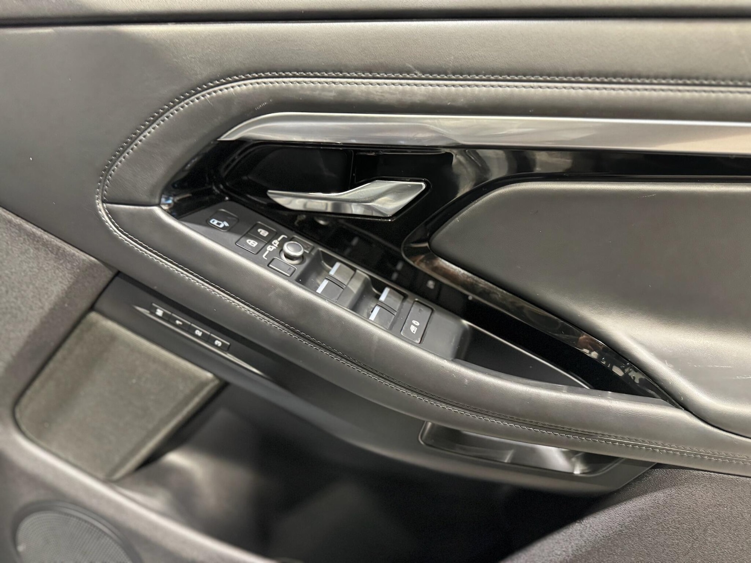 Used Land Rover Range Rover Evoque 2021 for sale - 76166368: Photo 16