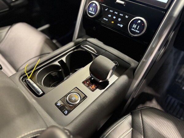 Used Land Rover Discovery 2022 for sale - 75167386: Photo 21