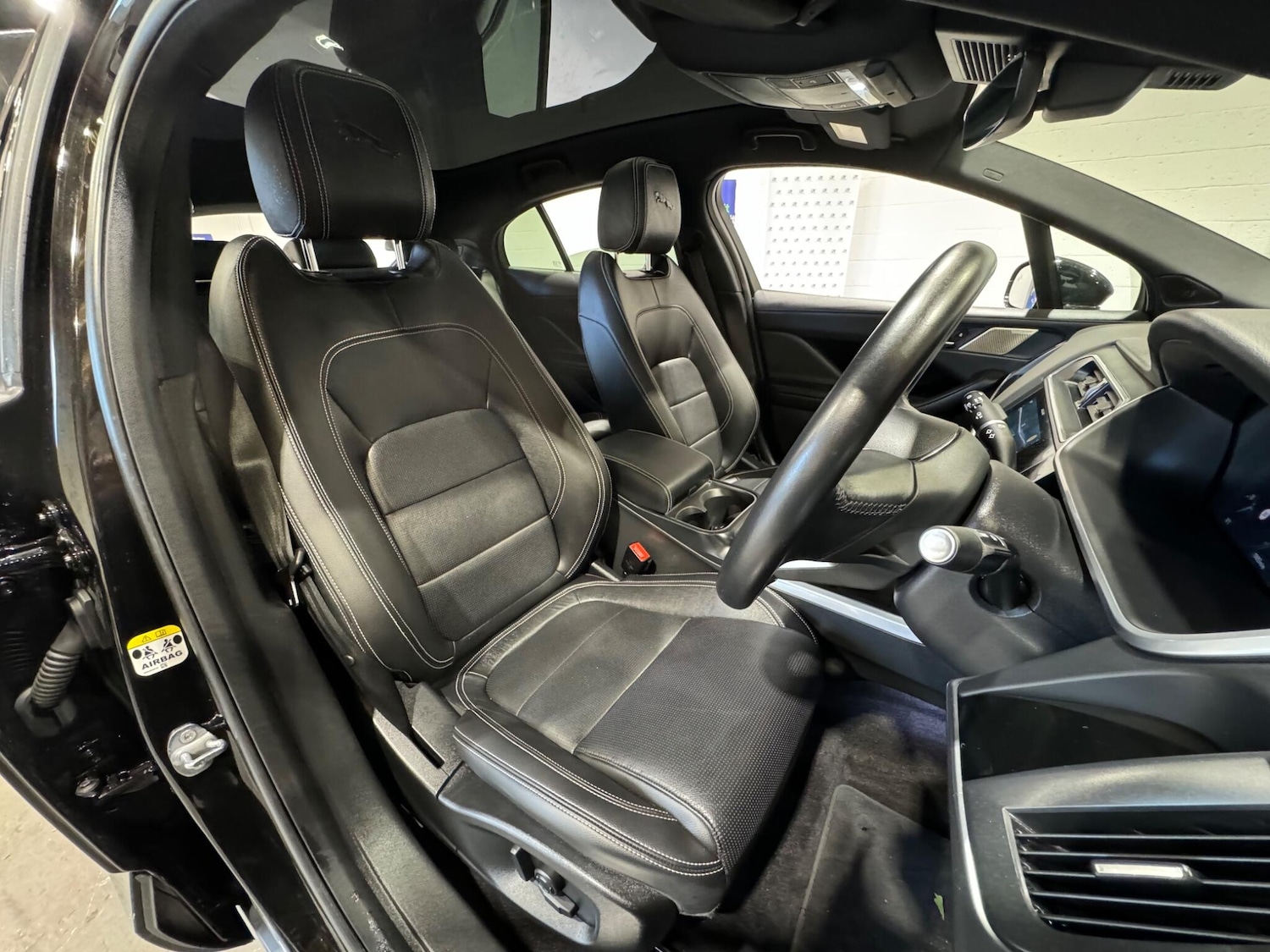 Used Jaguar I-Pace 2023 for sale - 75965460: Photo 14