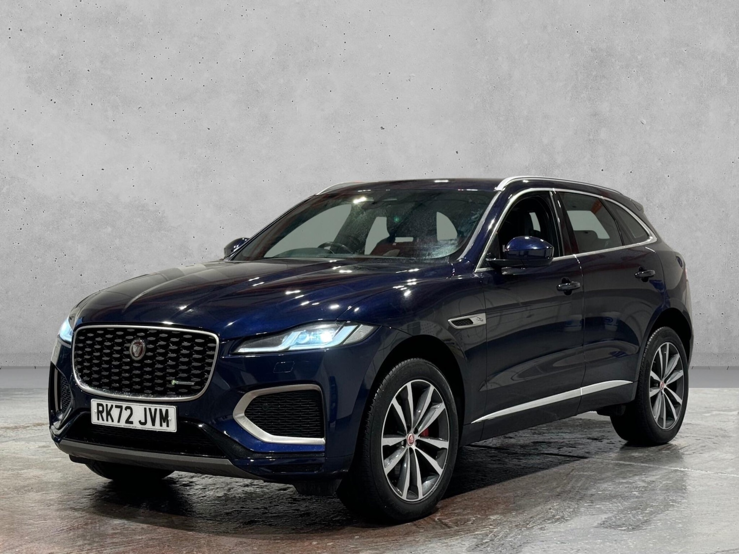 Used Jaguar F-Pace 2023 for sale - 76295811: Photo 4