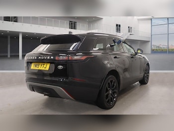 Used Land Rover Range Rover Velar 2019 for sale - 76688800: Photo