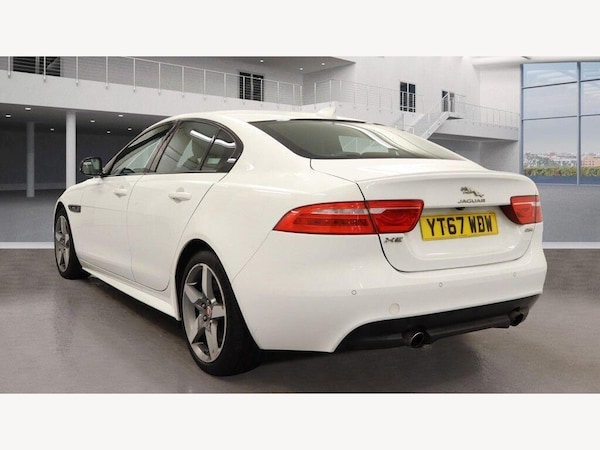 Used Jaguar XE 2017 for sale - 76121731: Photo 4