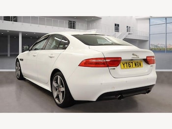 Used Jaguar XE 2017 for sale - 76121731: Photo 4
