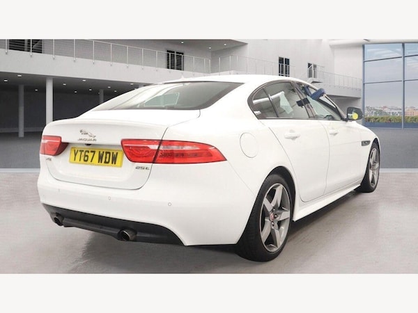 Used Jaguar XE 2017 for sale - 76121731: Photo 5