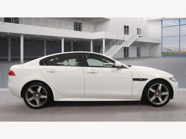 Used Jaguar XE 2017 for sale - 76121731: Photo 6