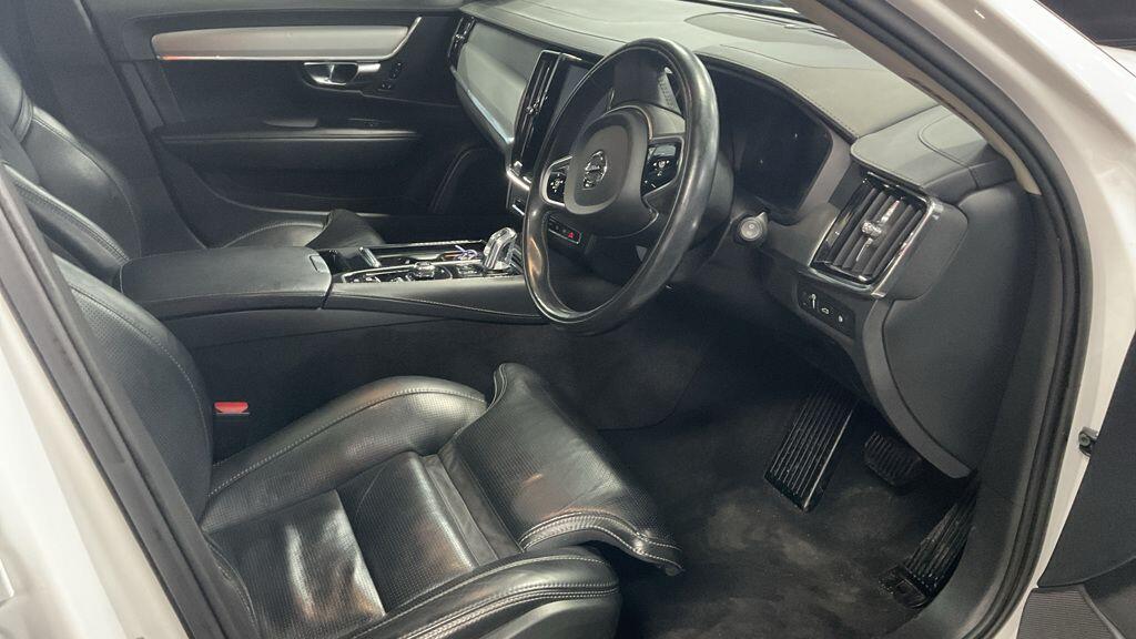 Used Volvo V90 2017 for sale - 77131285: Photo 5