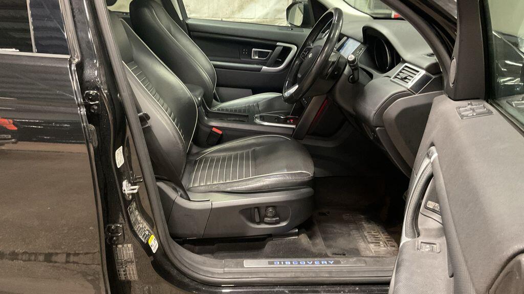 Used Land Rover Discovery Sport 2017 for sale - 77132041: Photo 5