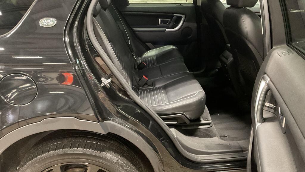 Used Land Rover Discovery Sport 2017 for sale - 77132041: Photo 6