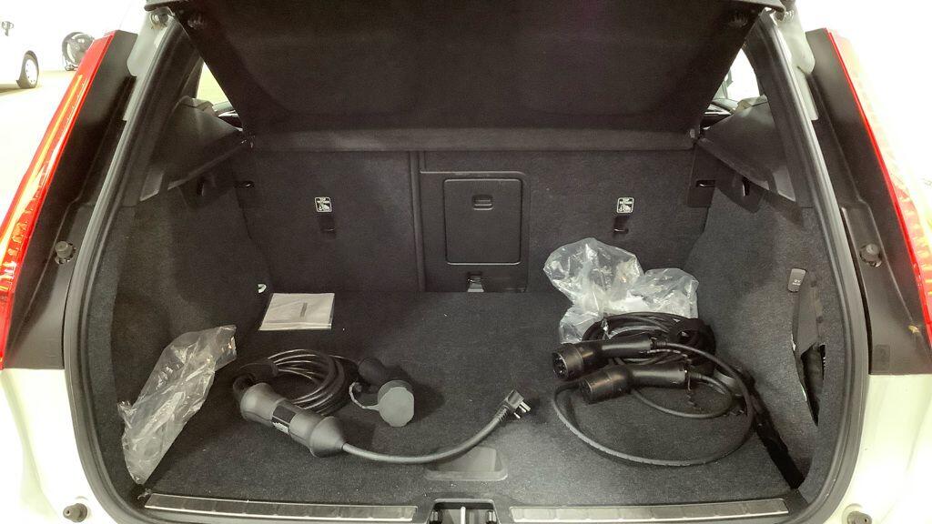 Used Volvo XC40 2021 for sale - 77131286: Photo 10