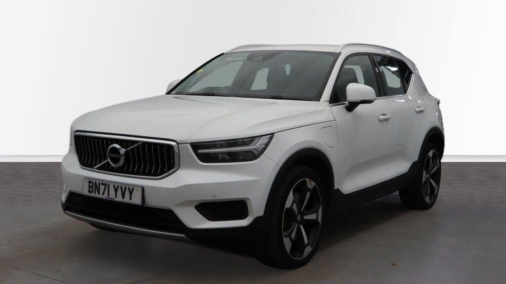 Used Volvo XC40 2021 for sale - 77131286: Photo 2