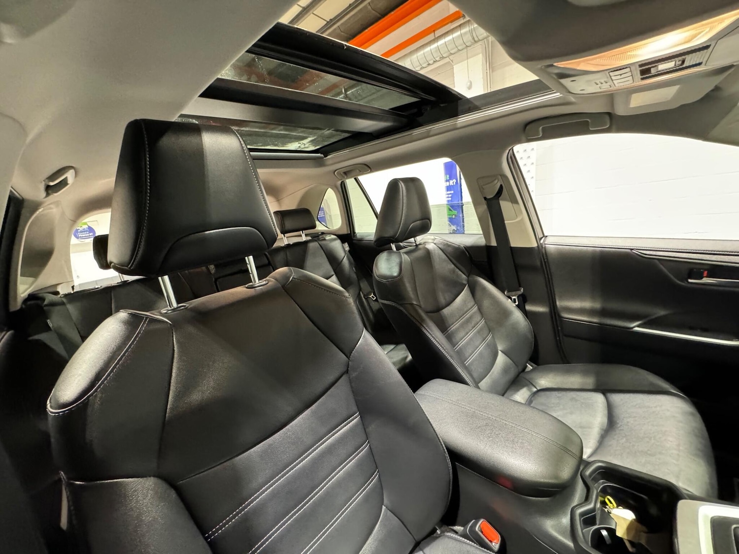 Used Toyota RAV4 2021 for sale - 76996573: Photo 17