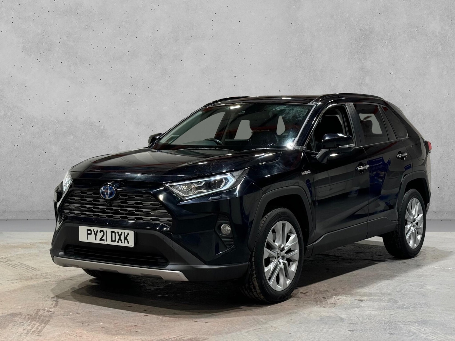 Used Toyota RAV4 2021 for sale - 76996573: Photo 4