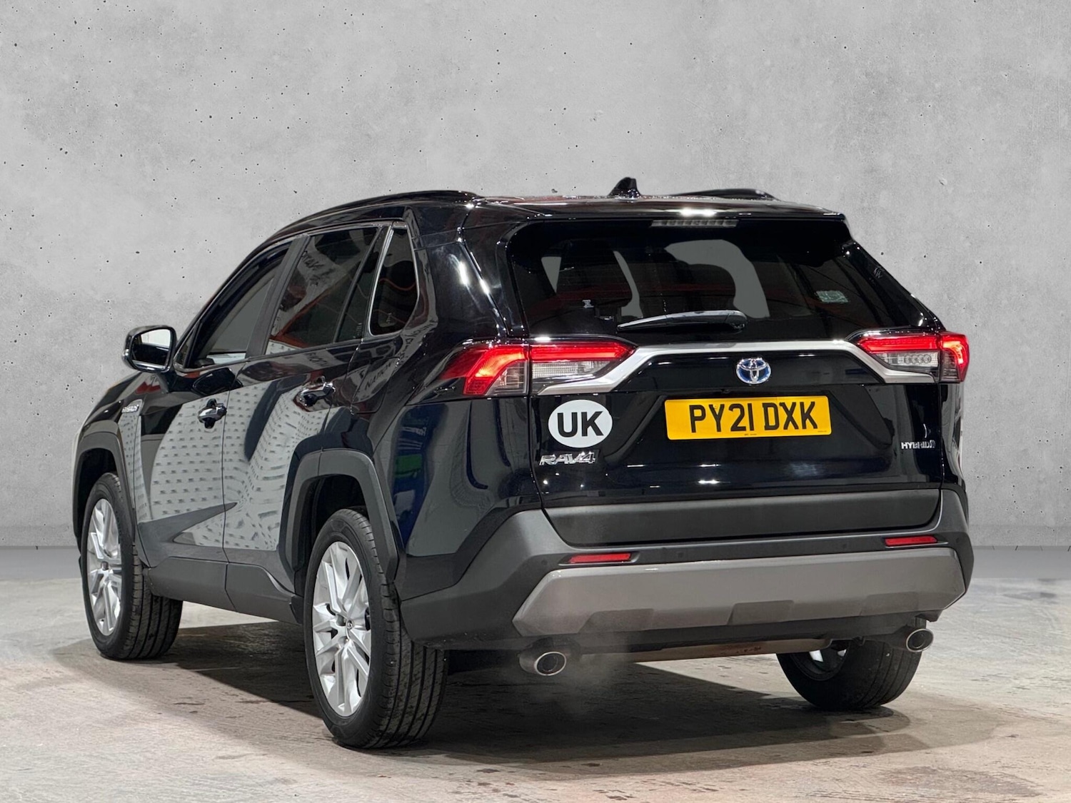 Used Toyota RAV4 2021 for sale - 76996573: Photo 5