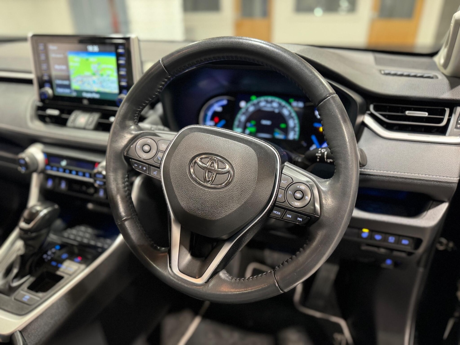 Used Toyota RAV4 2021 for sale - 76996573: Photo 9