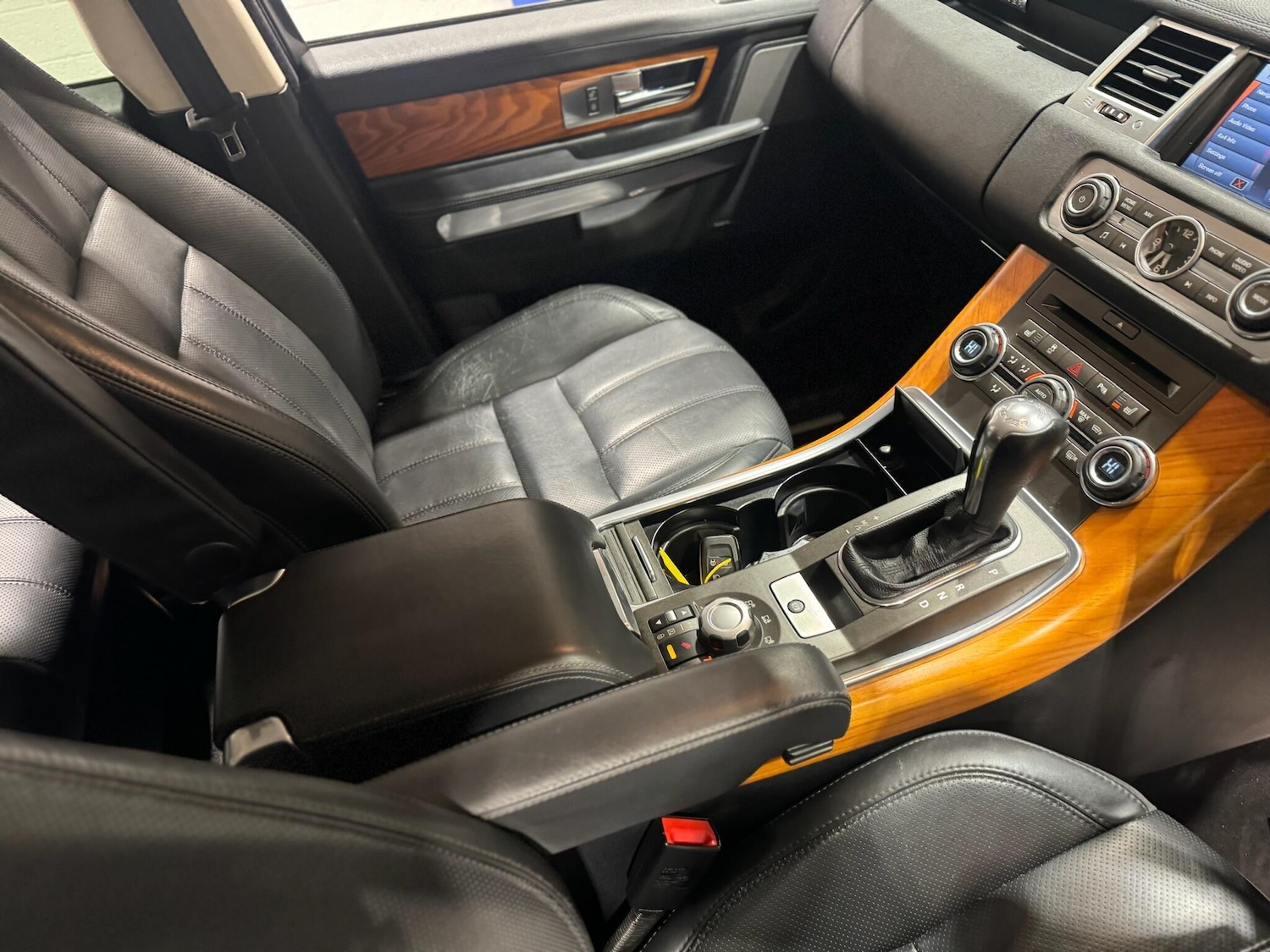 Used Land Rover Range Rover Sport 2011 for sale - 76991551: Photo 16