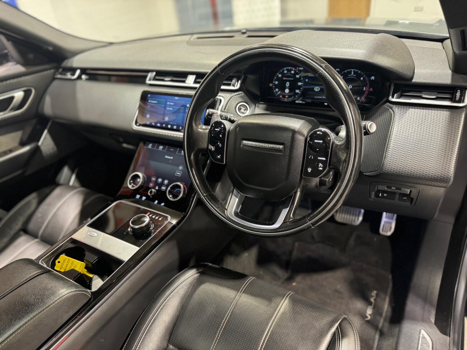 Used Land Rover Range Rover Velar 2018 for sale - 76990041: Photo 8