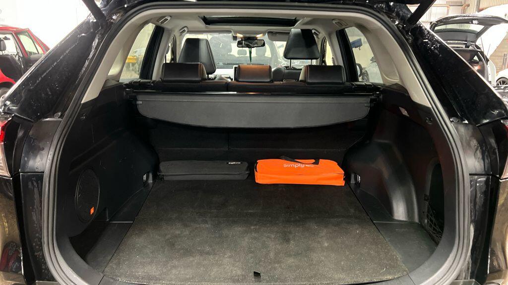 Used Toyota RAV4 2021 for sale - 76326227: Photo 10