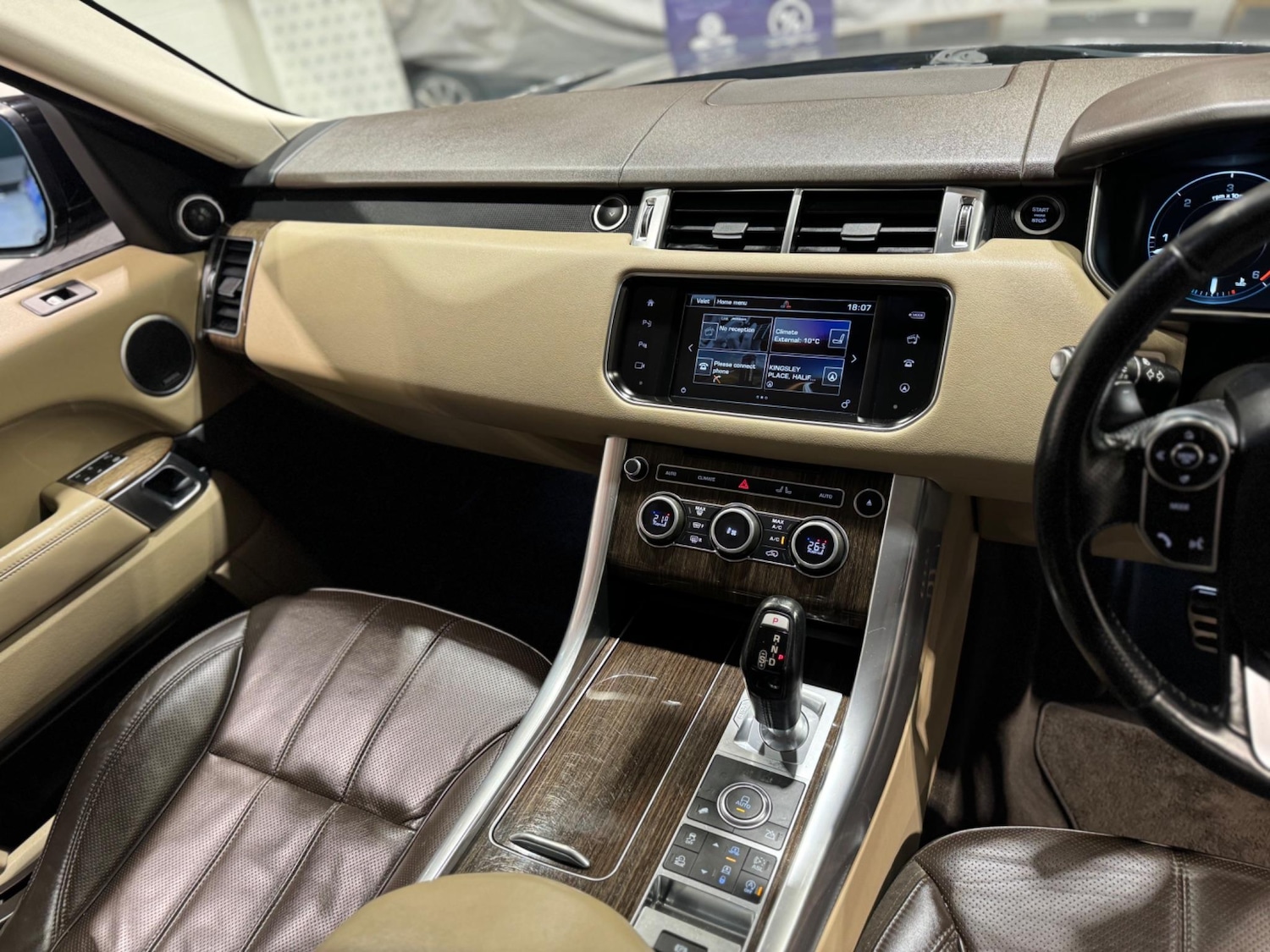 Used Land Rover Range Rover Sport 2016 for sale - 76689906: Photo 12