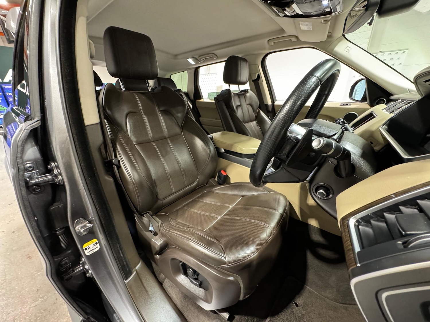 Used Land Rover Range Rover Sport 2016 for sale - 76689906: Photo 13