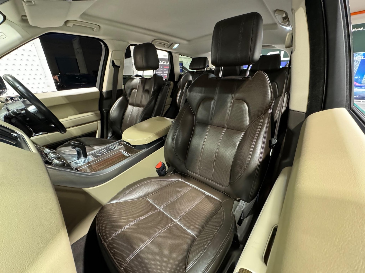 Used Land Rover Range Rover Sport 2016 for sale - 76689906: Photo 16