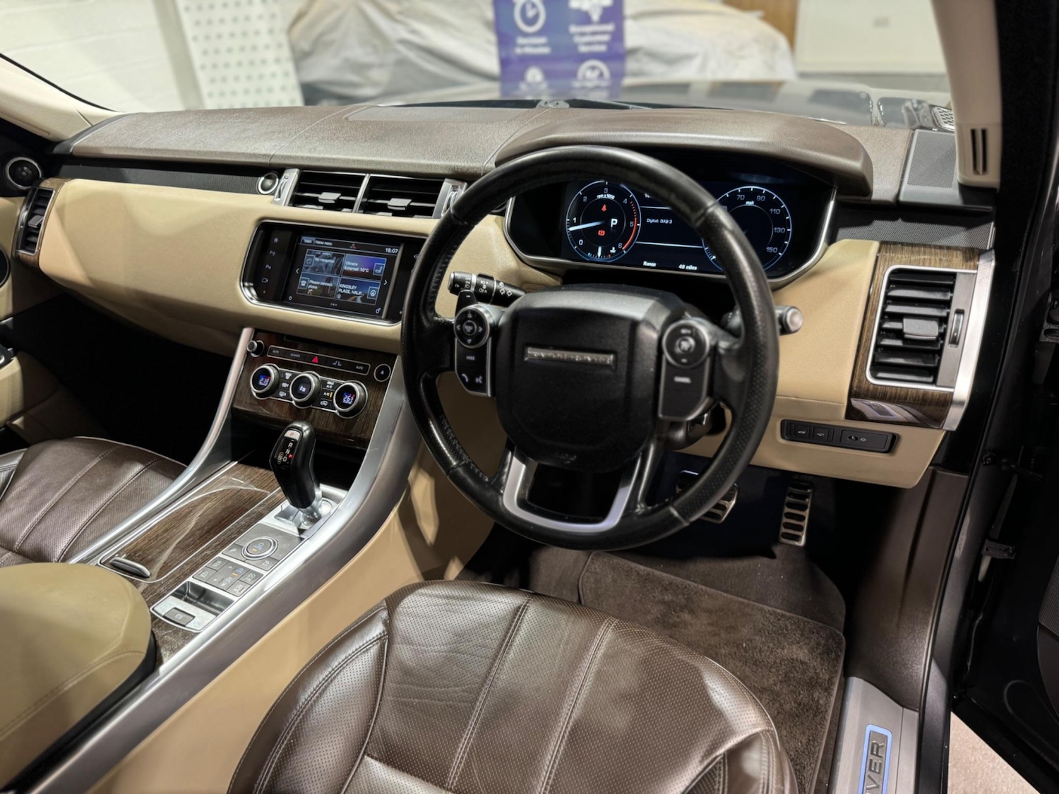 Used Land Rover Range Rover Sport 2016 for sale - 76689906: Photo 8