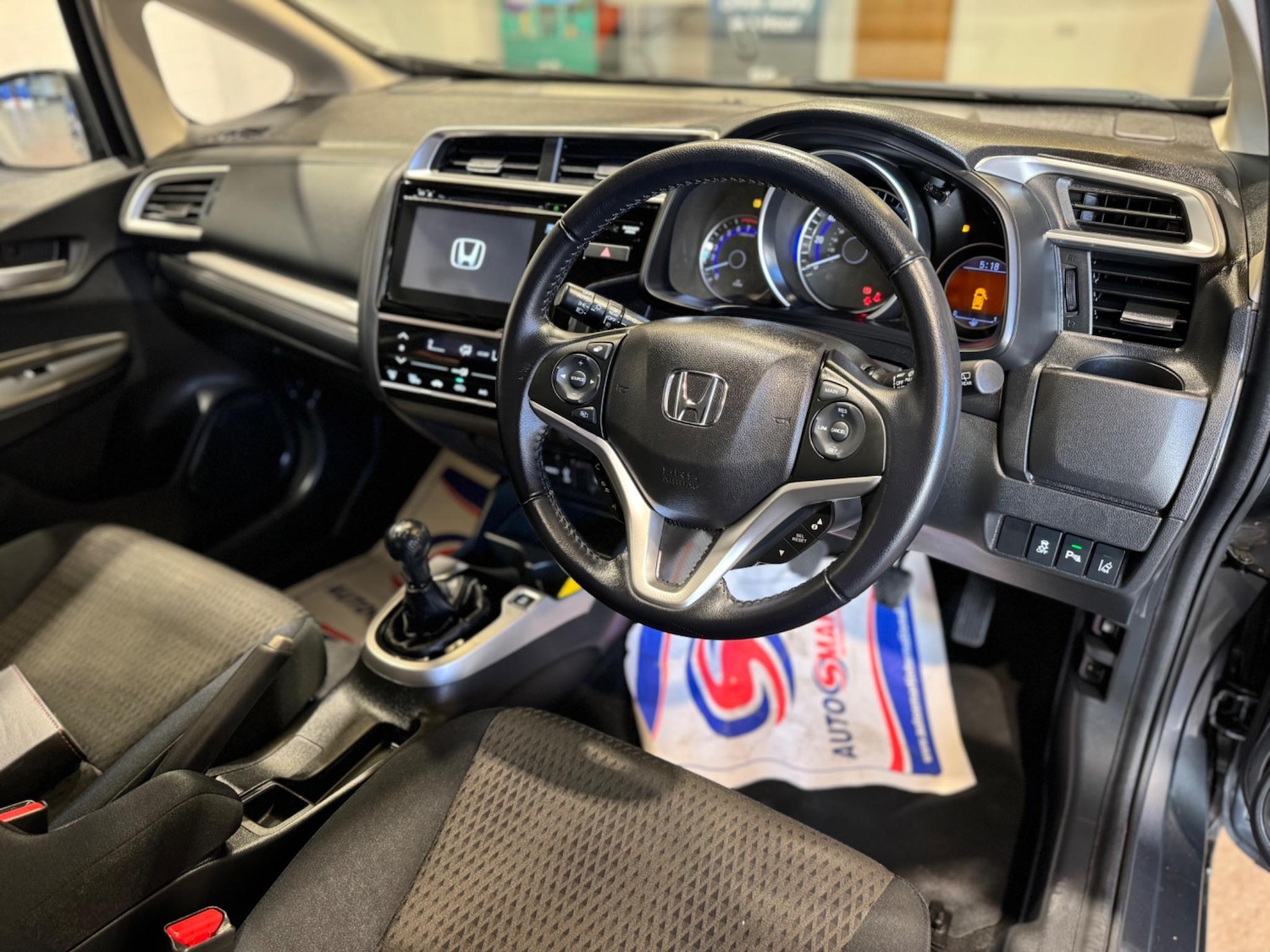 Used Honda Jazz 2018 for sale - 76988121: Photo 8