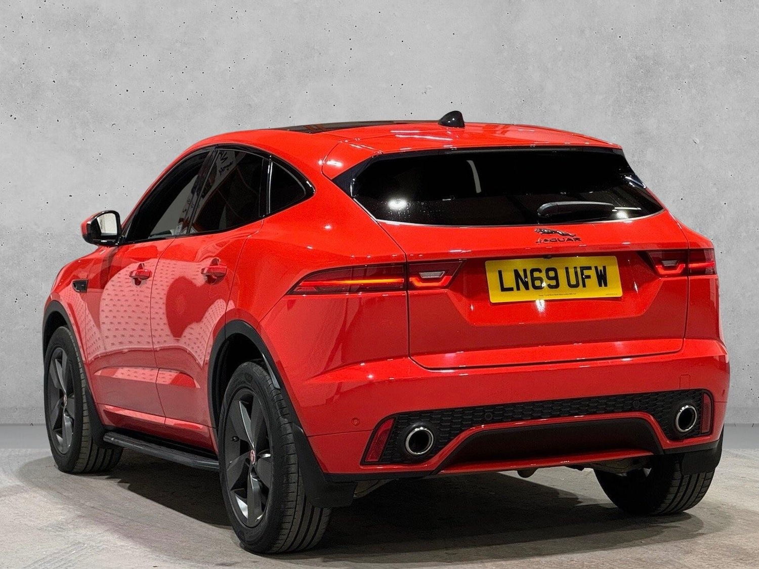 Used Jaguar E-Pace 2019 for sale - 76607267: Photo 7