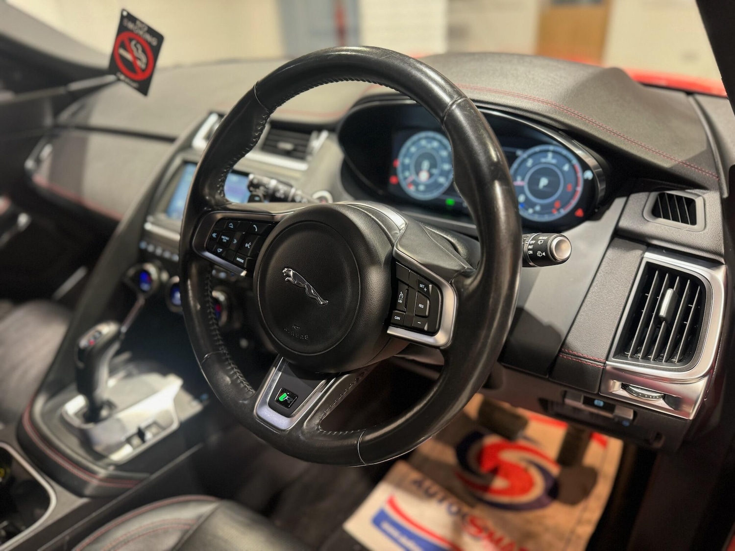 Used Jaguar E-Pace 2019 for sale - 76607267: Photo 9