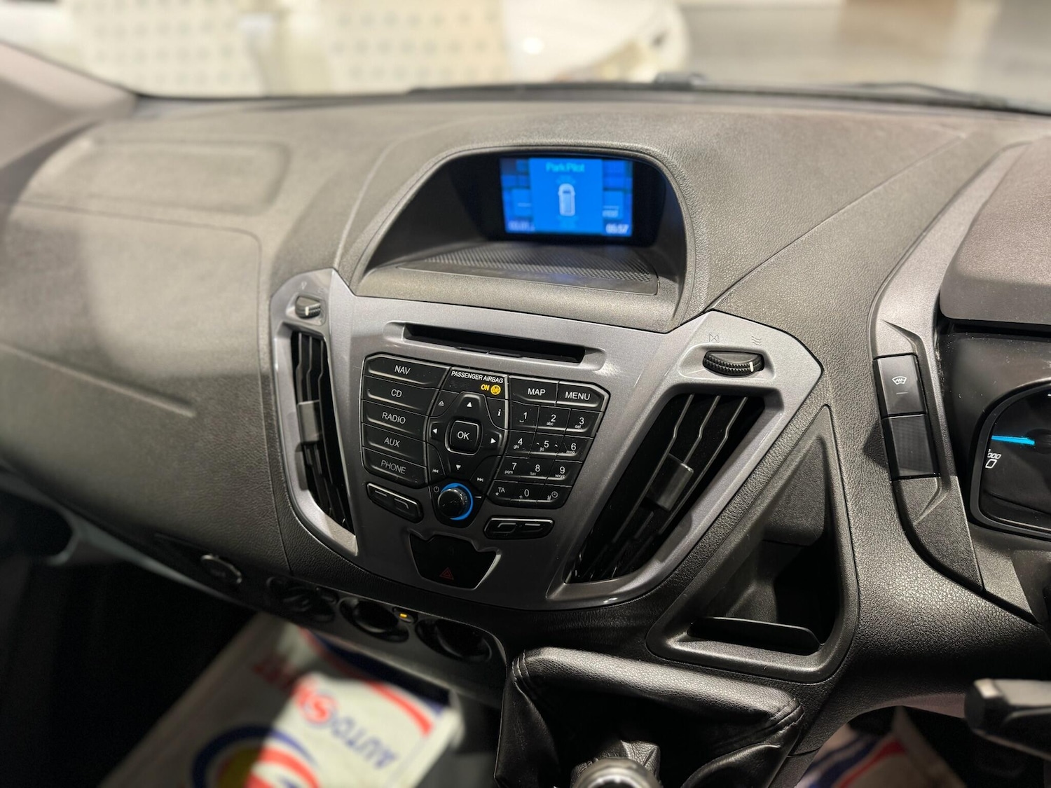 Used Ford Transit Custom 2015 for sale - 76965410: Photo 10