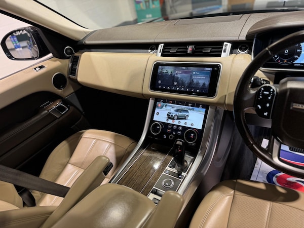 Used Land Rover Range Rover Sport 2018 for sale - 74888695: Photo 10