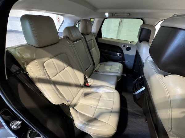 Used Land Rover Range Rover Sport 2018 for sale - 74888695: Photo 15