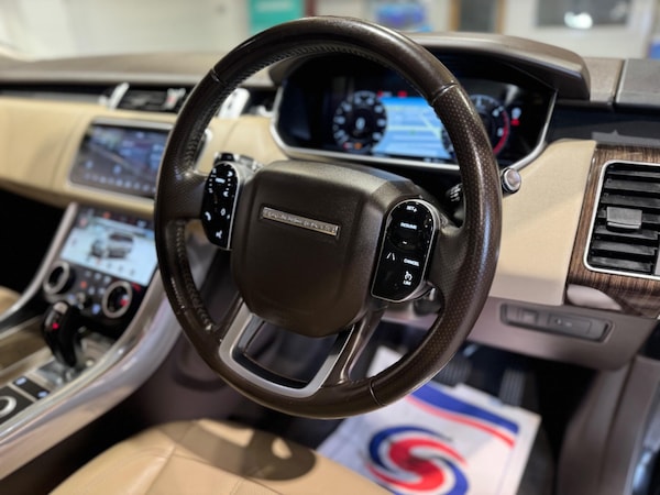 Used Land Rover Range Rover Sport 2018 for sale - 74888695: Photo 9