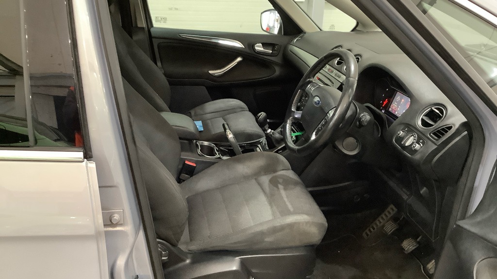 Used Ford S-Max 2011 for sale - 76379597: Photo 7