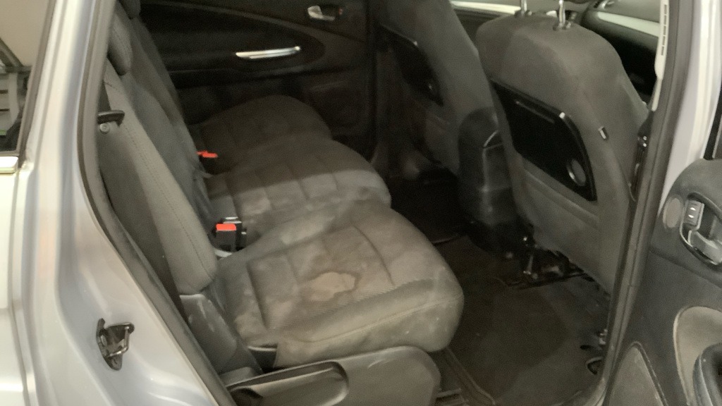 Used Ford S-Max 2011 for sale - 76379597: Photo 8