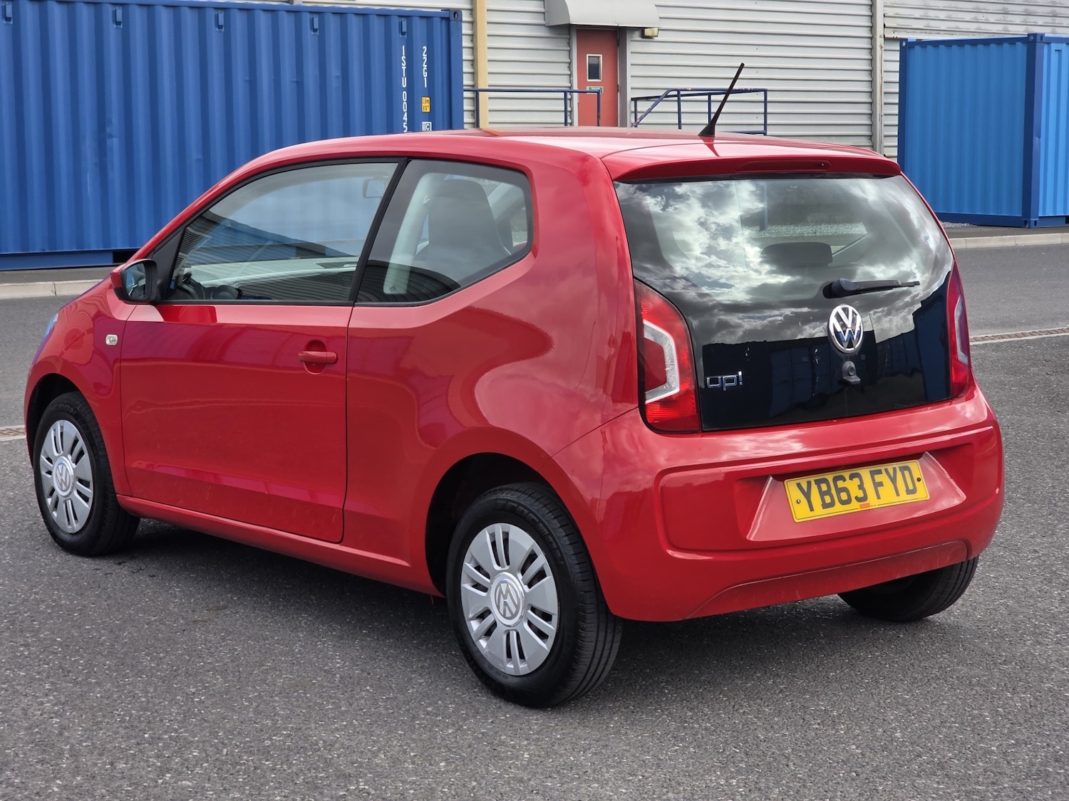 Used Volkswagen up! 2013 for sale - 76174307: Photo 3
