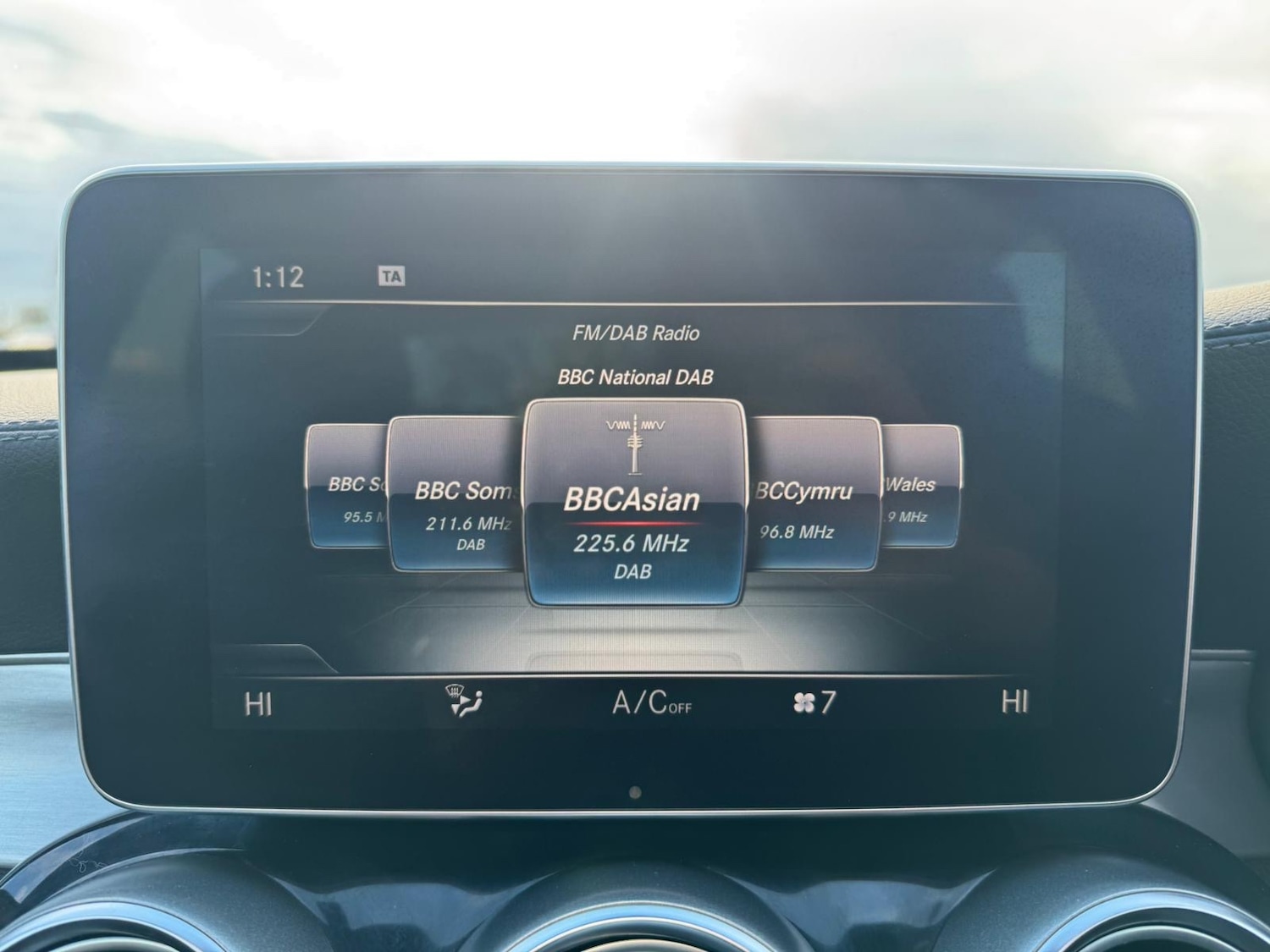 Used Mercedes-Benz C Class 2015 for sale - 77342979: Photo 14