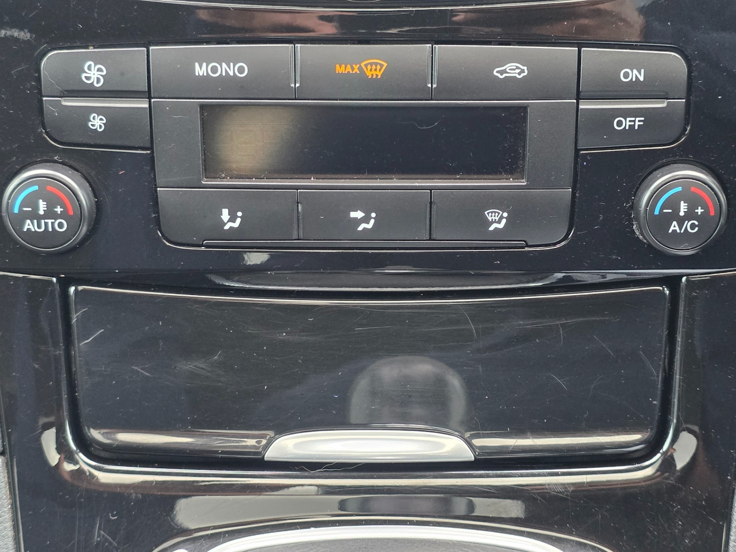 Used Ford S-Max 2012 for sale - 77046228: Photo 27